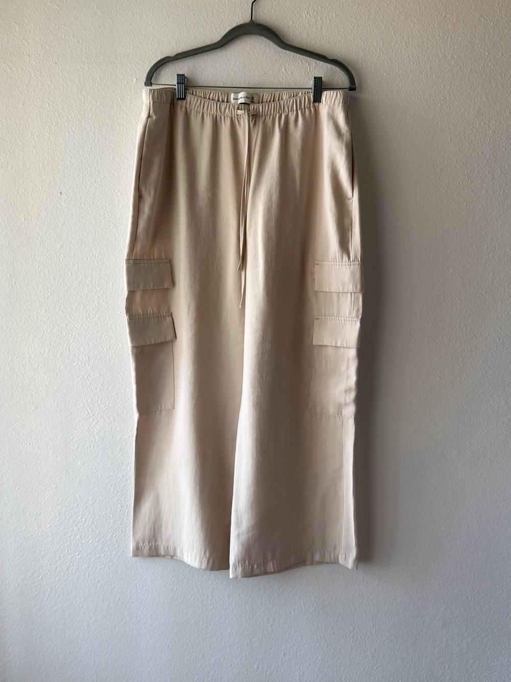 Abercrombie & Fitch Light Taupe Drawstring Wide Leg Pants